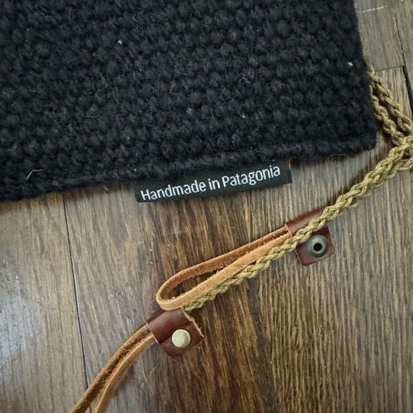 KARÜN Unisex Puelo Sunglasses (with case + sunglass strap) - Picture 9 of 12